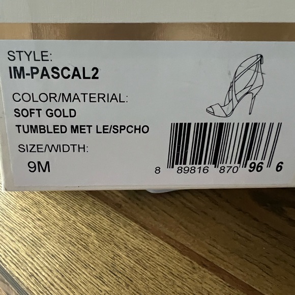 Vince Camino Soft Gold Shoes - Size 9 - Picture 7 of 7